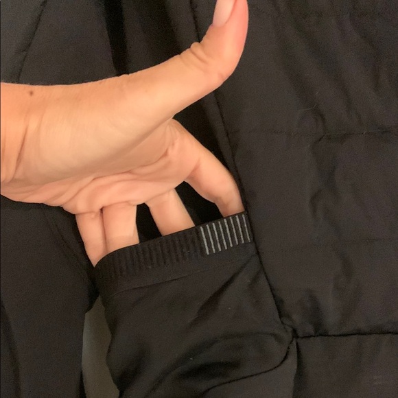 Lululemon Down For It All Athletic Black Jacket 10 - Picture 6 of 11